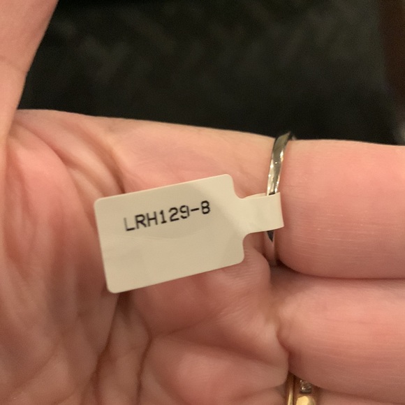 NWT Mystic topaz. Size 8. Six white zircon stones. - Picture 3 of 4